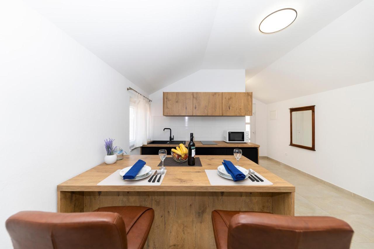 Apartmani Valentina ซาดาร์ ภายนอก รูปภาพ